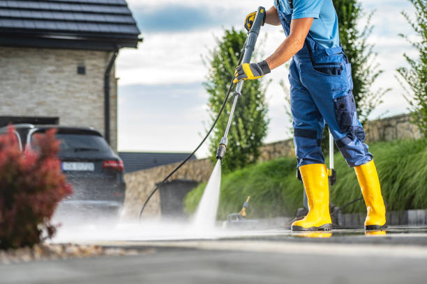 Best Garage Pressure Washing  in Lockhart, FL